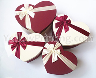 heart shaped paper gift box